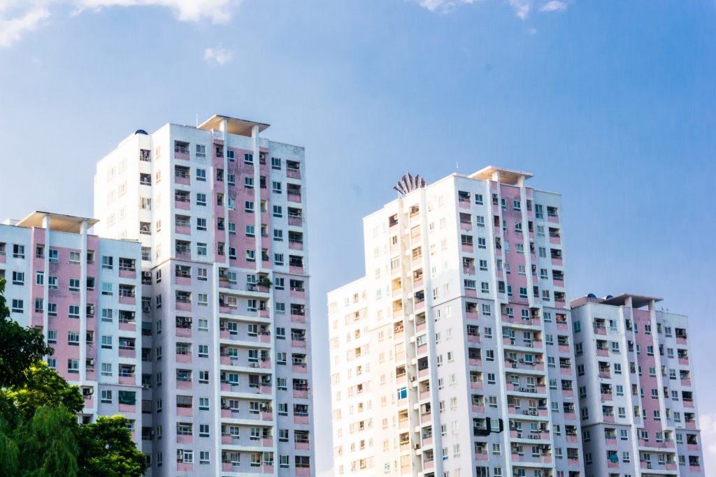 5 Biggest Benefits and Drawbacks of Renting a Condominium
