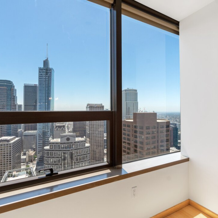 1100 Wilshire Blvd, Los Angeles, California 90017, 2 Bedrooms Bedrooms, ,2 BathroomsBathrooms,Condominium,Sold,Wilshire,1010