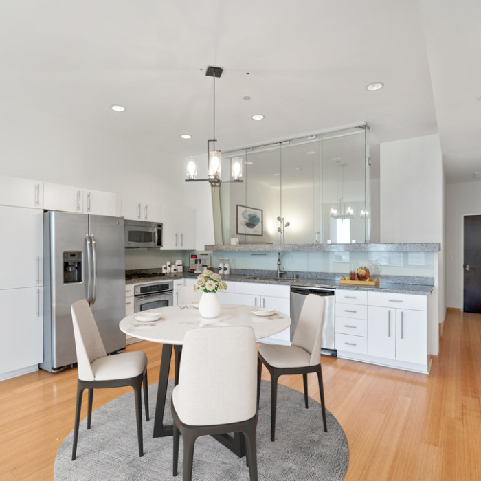 1100 Wilshire Blvd, Los Angeles, California 90017, 2 Bedrooms Bedrooms, ,2 BathroomsBathrooms,Condominium,Sold,Wilshire,1010