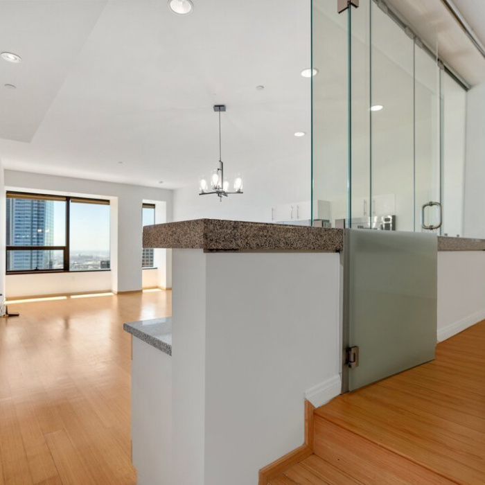 1100 Wilshire Blvd, Los Angeles, California 90017, 2 Bedrooms Bedrooms, ,2 BathroomsBathrooms,Condominium,Sold,Wilshire,1010