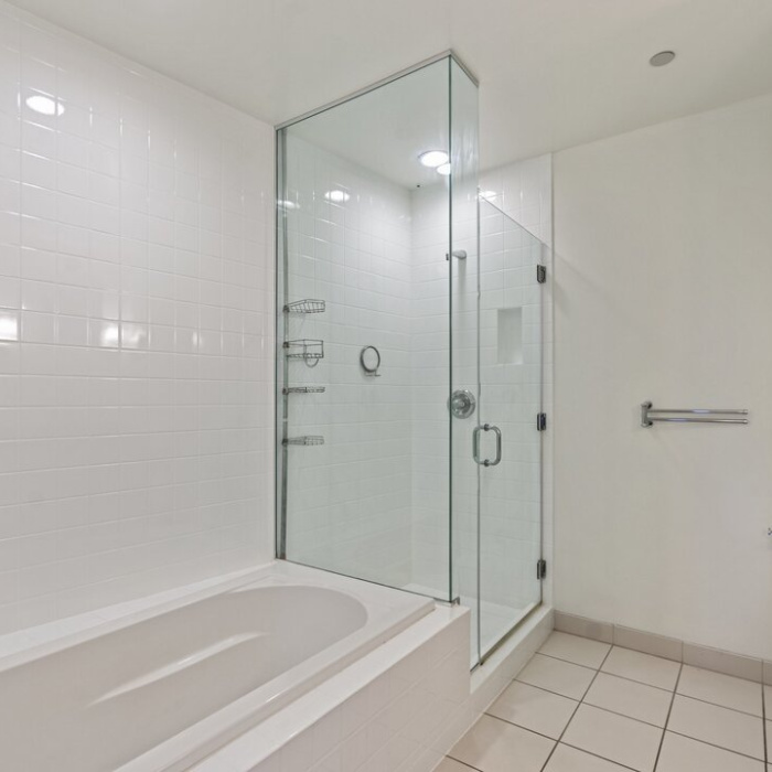 1100 Wilshire Blvd, Los Angeles, California 90017, 2 Bedrooms Bedrooms, ,2 BathroomsBathrooms,Condominium,Sold,Wilshire,1010