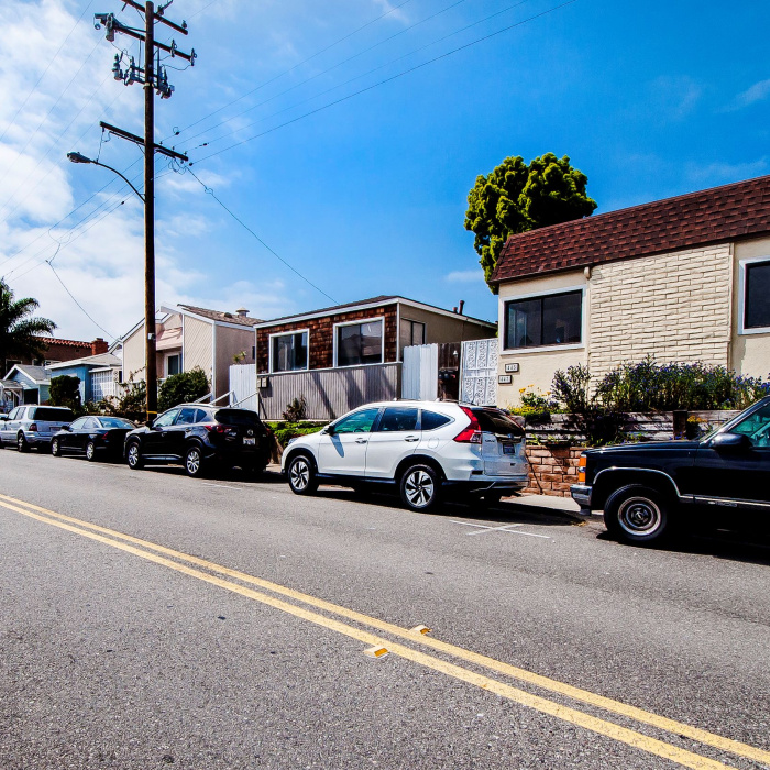 445-447 Longfellow Ave, Hermosa Beach, California 90254, 3 Bedrooms Bedrooms, ,2 BathroomsBathrooms,Apartments - 2-4 Units,Sold,Longfellow,1023