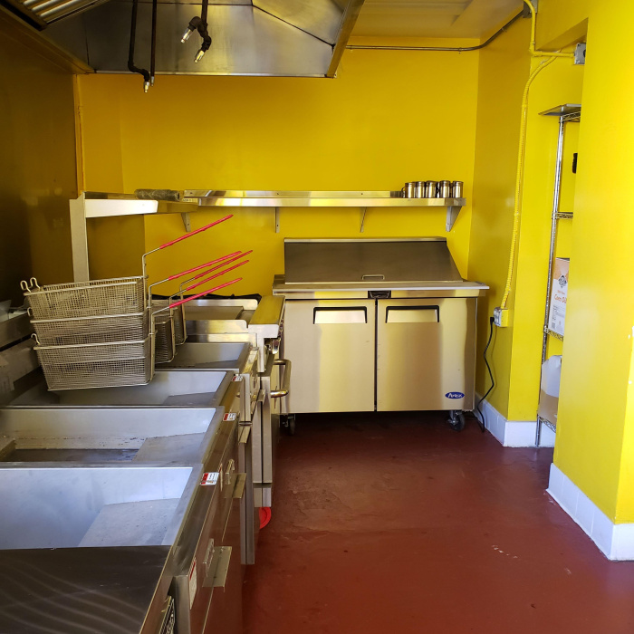 11111 Wilmington Ave, Los Angeles, California 90059, 2 Bedrooms Bedrooms, 3 Rooms Rooms,1 BathroomBathrooms,Mixed Use,Sold,Wilmington ,1029