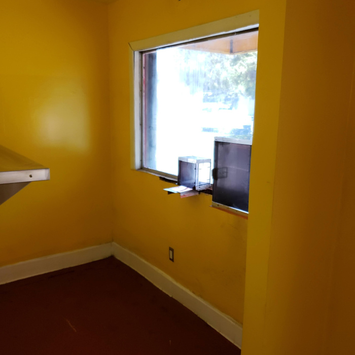 11111 Wilmington Ave, Los Angeles, California 90059, 2 Bedrooms Bedrooms, 3 Rooms Rooms,1 BathroomBathrooms,Mixed Use,Sold,Wilmington ,1029